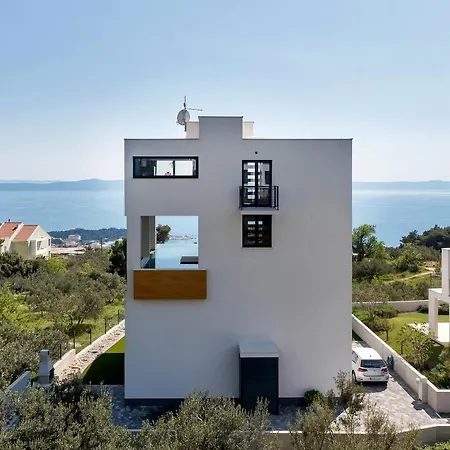 Terazzo With Heated Pool Vila
