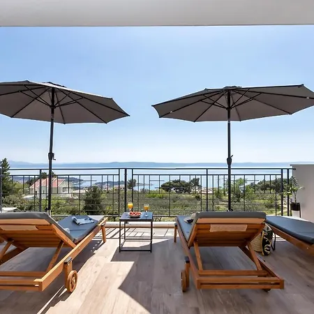 Vila Terazzo With Heated Pool