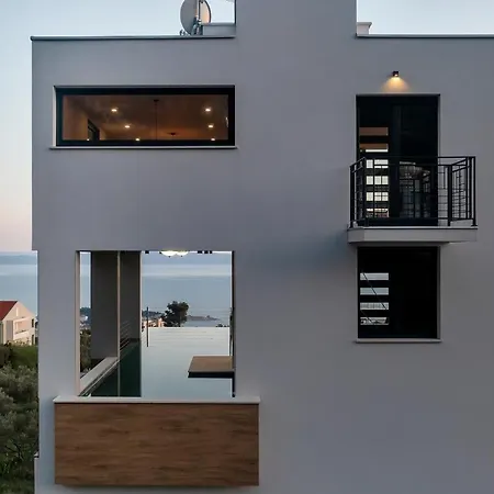 Terazzo With Heated Pool Vila *