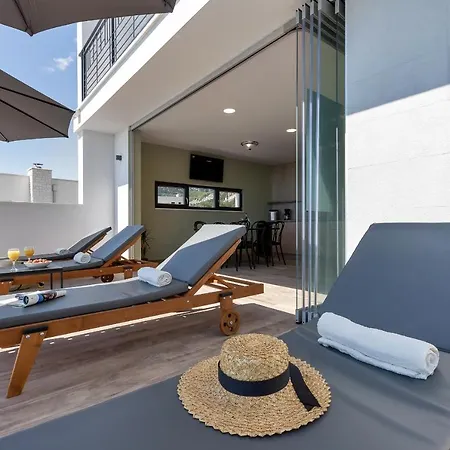 Vila Terazzo With Heated Pool