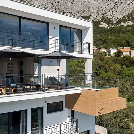 Vila Terazzo With Heated Pool Makarská