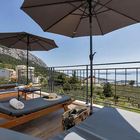 Vila Terazzo With Heated Pool Makarská